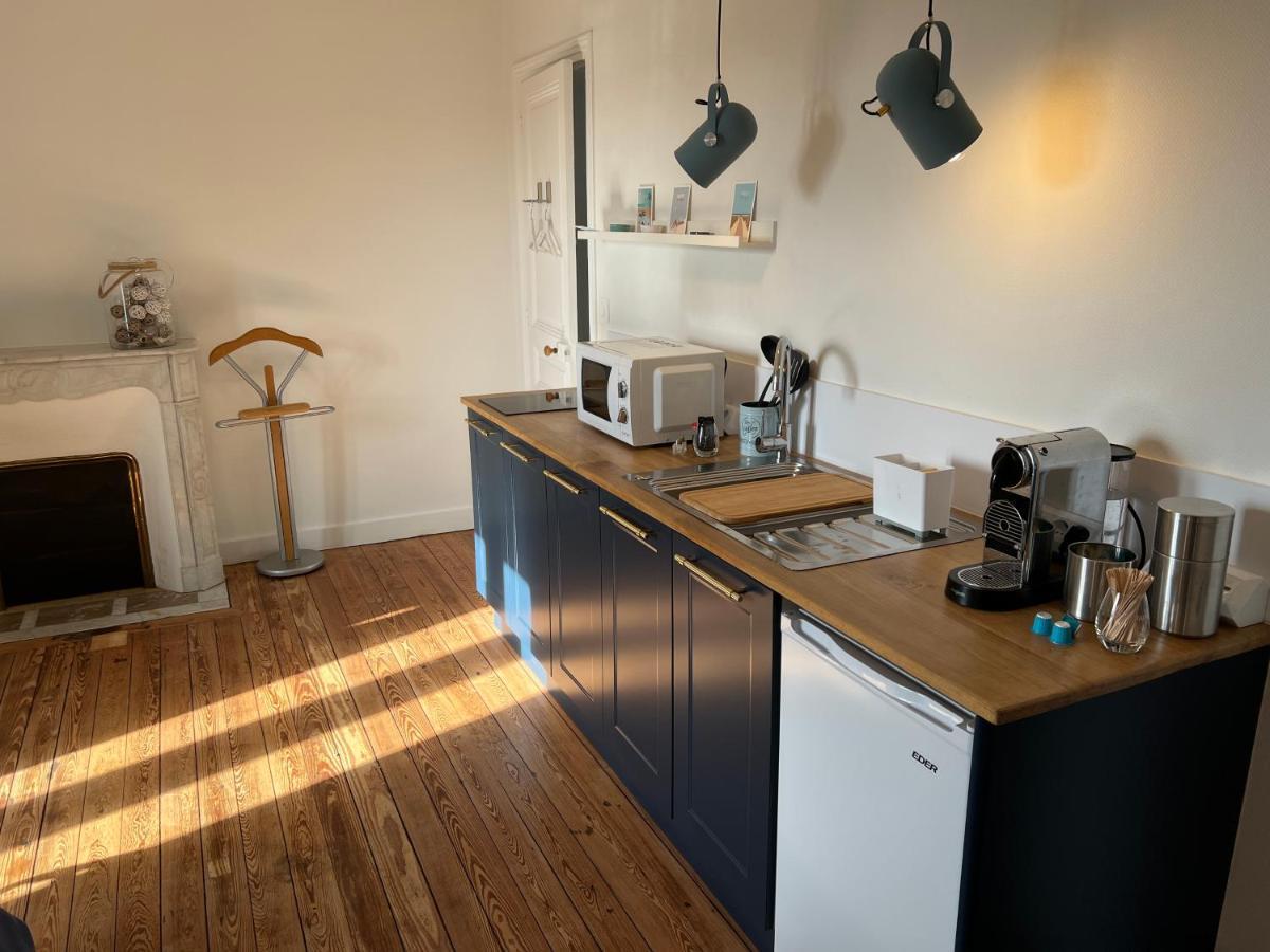 Appartamento Le Manoir Des Lys Tilly-sur-Seulles Esterno foto